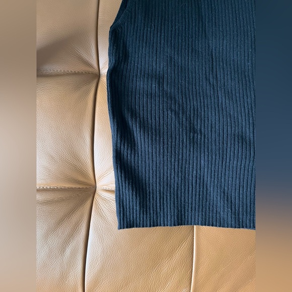 ❌SOLD The Drop Women's Karolina Sleeveless Ribbed Mock-Neck Sweater - Picture 6 of 11